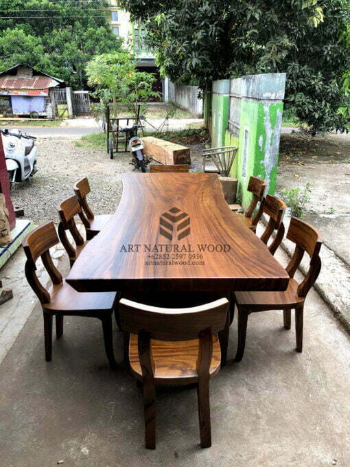 meja makan kayu besar-meja makan kayu-set meja makan-meja trembesi