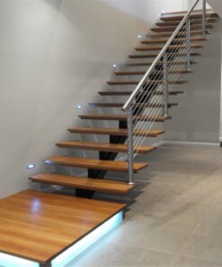 tangga kayu mnimalis-papan tangga kayu-desain tangga kayu-tangga rumah kayu-papan tangga dari kayu