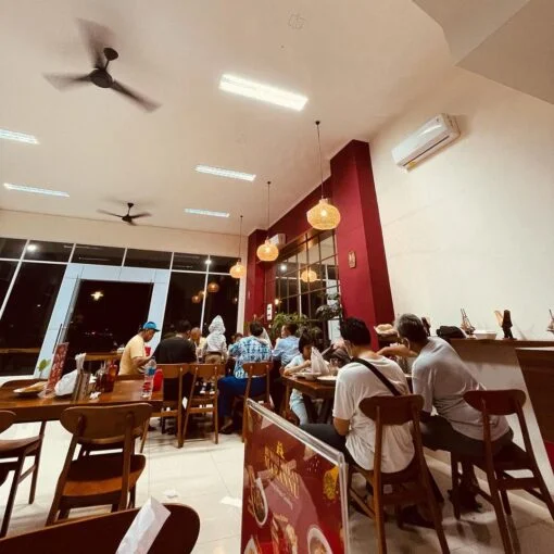 meja makan kaki besi-meja cafe kaki besi-meja makan persegi-meja cafe persegi-meja cafe kecil