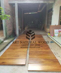 tangga kayu mnimalis-papan tangga kayu-desain tangga kayu-tangga rumah kayu-papan tangga dari kayu