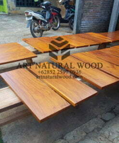 tangga kayu mnimalis-papan tangga kayu-desain tangga kayu-tangga rumah kayu-papan tangga dari kayu