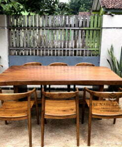 meja cafe kayu besar-meja cafe-meja makan-dining table-meja kayu solid-meja kayu besar-meja makan kayu besar-set meja makan-furniture cafe