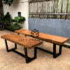bangku kayu panjang unik-bangku kayu trembesi-bangku kayu kaki besi-bangku cafe kayu