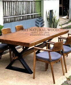 meja makan kayu solid-meja makan kayu besar-meja makan besar-meja makan natural-meja makan minimalis-meja cafe kayu besar-meja cafe kayu solid