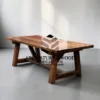 meja makan kayu utuh-meja makan kayu alami-meja kayu utuh-meja kayu trembesi-meja makan kayu besar