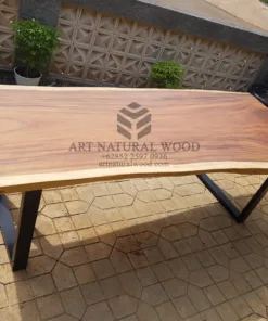 meja makan kayu trembesi solid-meja cafe kayu trembesi-meja kayu trembesi besar-meja kayu besar-meja balok-meja balok kayu