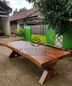 meja kantor kayu besar-meja meeting kayu-meja rapat kayu-meja kayu trembesi-meja kayu tebal-meja kayu mewah