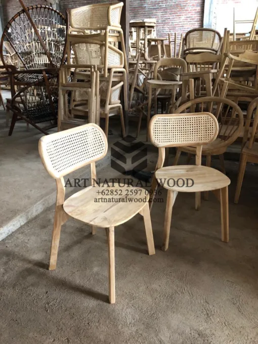 kursi cafe rotan-kursi cafe minimalis-kursi makan rotan-kursi kayu-kursi cafe jati-kursi cafe kayu jati