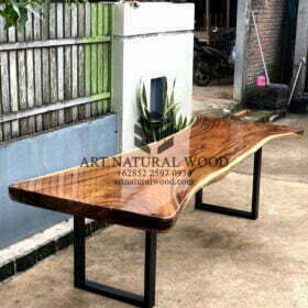 meja resin kayu besar-meja makan kayu besar-meja kayu mewah-meja cover resin-meja trembesi cover resin-meja kayu tebal