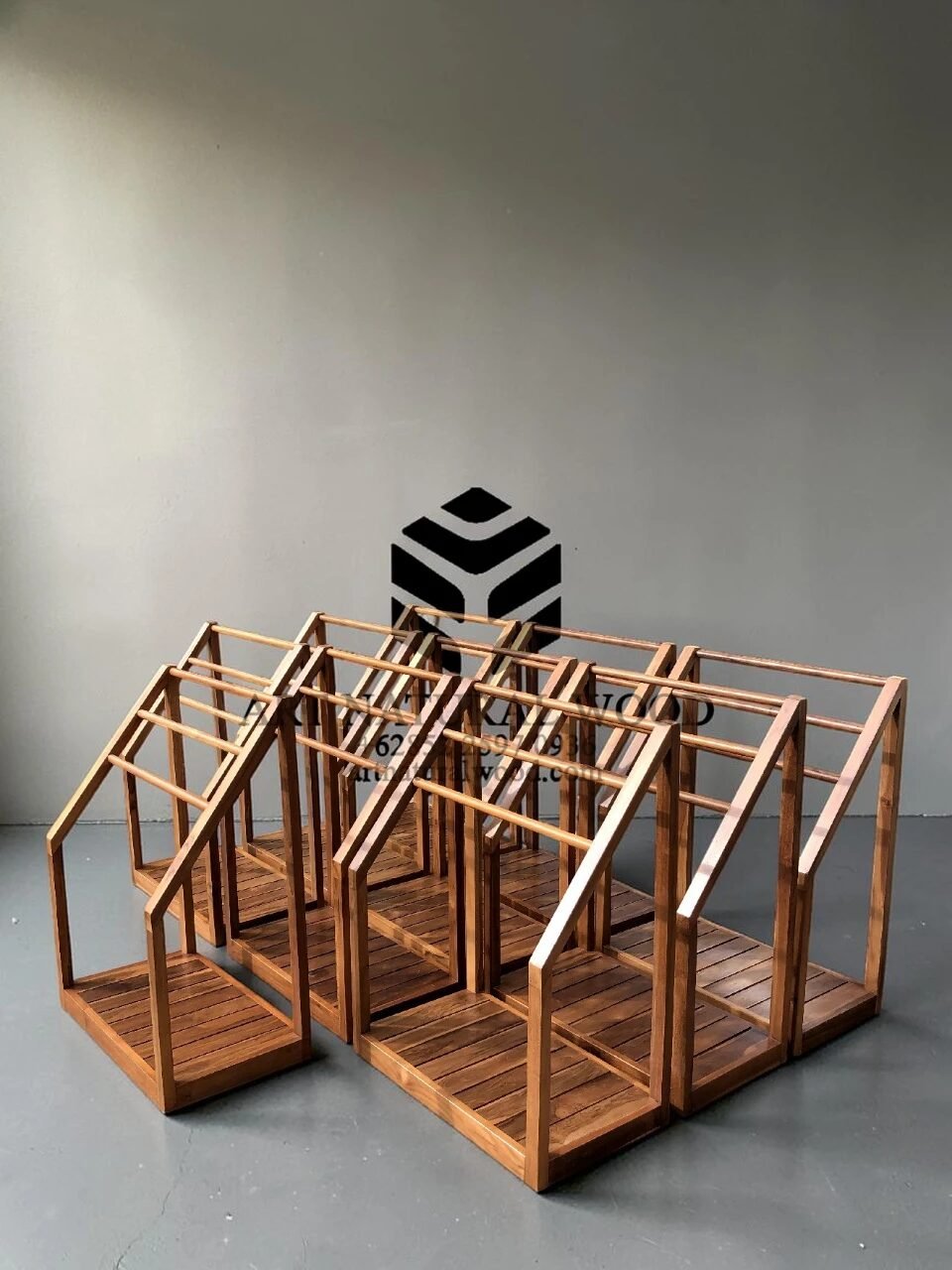 rak handuk kayu minimalis-gantungan handuk kamar mandi-hanger handuk kayu