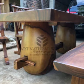 meja antik kayu trembesi-meja kayu besar-meja makan antik-meja makan unik-meja makan kayu utuh