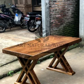 meja kayu trembesi tebal solid utuh-meja makan kayu solid-meja kayu besar-meja makan kayu trembesi-meja makan kayu tebal-meja makan antik
