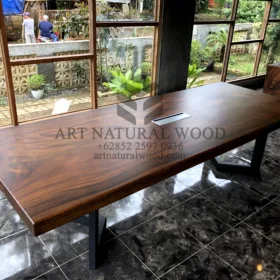 meja meeting kantor minimalis kayu trembesi-meja rapat kantor minimalis kayu trembesi-meja meeting kayu besar-meja kayu besar-colokan meja meeting