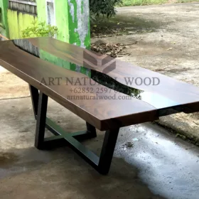 meja rapat kantor minimalis kayu trembesi-meja meeting kantor minimalis kayu trembesi-meja meeting kayu besar-meja kayu besar-colokan meja meeting