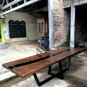 meja rapat kantor minimalis kayu trembesi-meja meeting kantor minimalis kayu trembesi-meja meeting kayu besar-meja kayu besar-colokan meja meeting