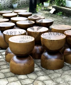stool bulat kayu solid trembesi-stool bundar kayu solid-kursi kecil kayu