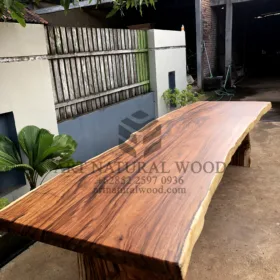meja panjang kayu trembesi-meja kayu besar-meja kayu utuh-meja kayu solid-meja kayu tebal