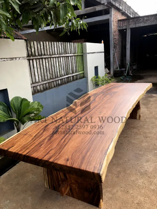 meja panjang kayu trembesi-meja kayu besar-meja kayu utuh-meja kayu solid-meja kayu tebal