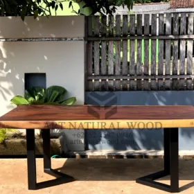 meja makan kaki besi kayu trembesi-meja kayu besar-meja makan industrial-meja makan minimalis-meja kayu tebal-meja makan antik-meja kayu alami