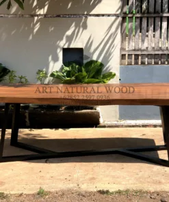 meja industrial kayu trembesi solid-meja makan industrial-meja cafe industrial-meja makan kayu solid-meja makan kayu utuh-meja kayu besar