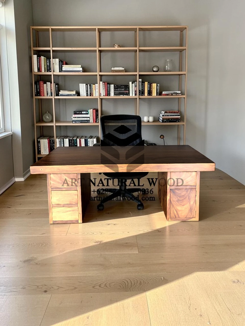 meja biro kantor kayu trembesi-meja kantor kayu solid-meja biro kayu utuh-meja biro kayu minimalis-meja kantor kayu minimalis