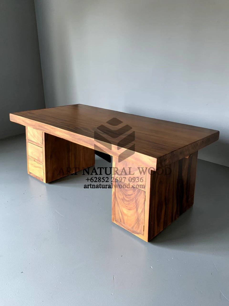 meja biro kantor kayu trembesi-meja kantor kayu solid-meja biro kayu utuh-meja biro kayu minimalis-meja kantor kayu minimalis