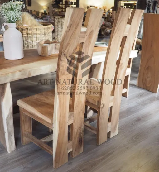 kursi makan kayu solid trembesi-kursi makan kayu utuh-kursi cafe minimalis-kursi makan minimalis trembesi
