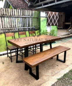 set meja makan industrial kayu trembesi-meja kayu besar-meja kayu trembesi