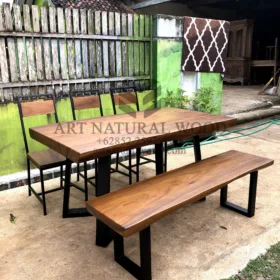 set meja makan industrial kayu trembesi-meja kayu besar-meja kayu trembesi