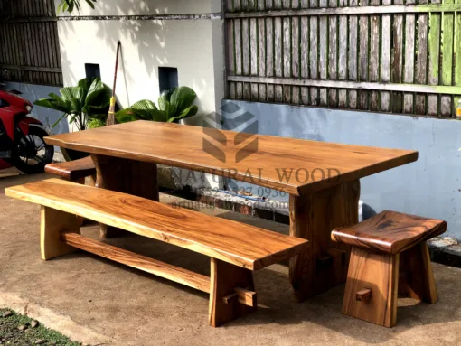 meja makan kayu panjang trembesi-meja kayu besar-meja makan kayu trembesi-meja makan kayu solid-meja makan minimalis