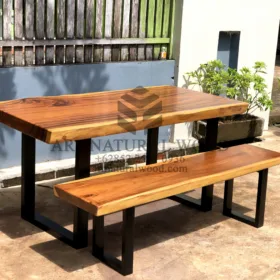 meja industrial design kayu trembesi solid-meja makan industrial-meja cafe industrial-meja makan kayu solid-meja makan kayu utuh-meja kayu besar