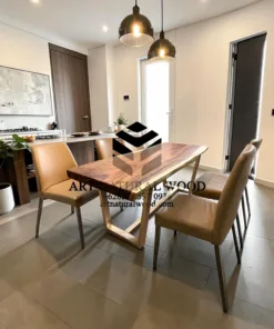 meja minimalis kayu trembesi-meja makan kayu solid-meja kayu besar-meja kaki besi-meja makan industrial