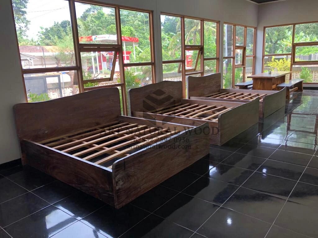 dipan kayu minimalis-dipan kayu trembesi-dipan desain alamai-dipan modern minimalis