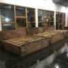 dipan kayu minimalis-dipan kayu trembesi-dipan desain alamai-dipan modern minimalis