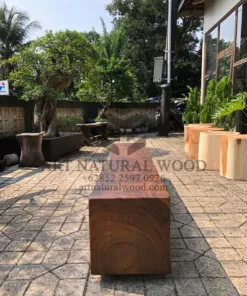 bangku balok kayu trembesi-bangku balok kayu utuh-bangku kayu utuh