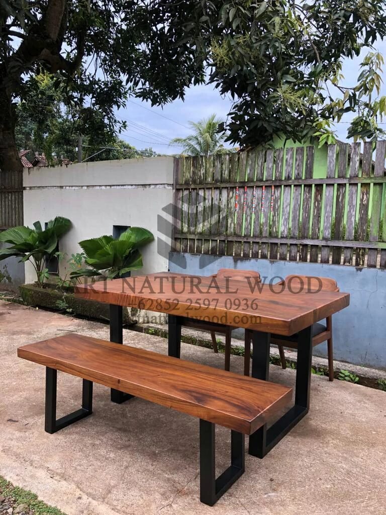 meja cafe minimalis kayu-meja cafe industrial-meja makan industrial