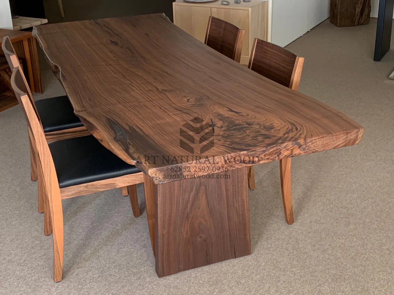 meja makan kayu trembesi besar-meja makan kayu solid-meja kayu besar