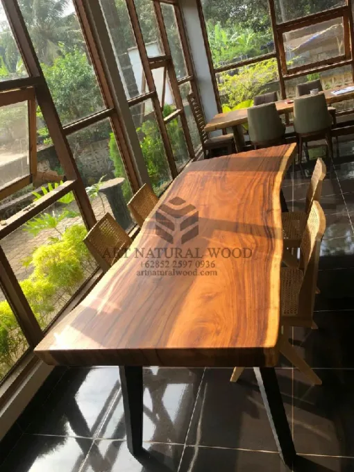 meja makan minimalis 4 kursi-meja makan trembesi-meja kayu trembesi-meja kayu besar