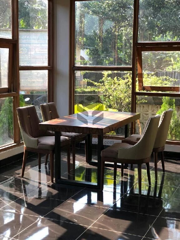 meja cafe minimalis-meja cafe kayu solid-meja kayu solid-kursi makan mewah