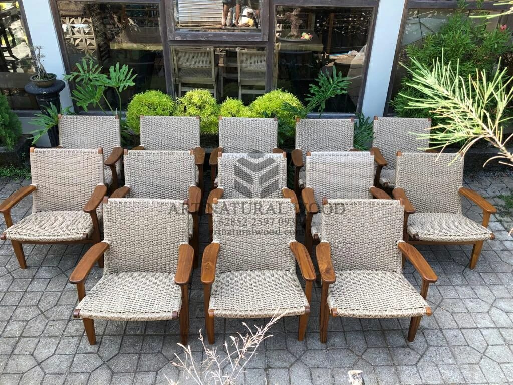 kursi rotan ruang tamu-lounge chair-kursi malas ruang tamu