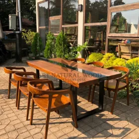 meja makan minimalis modern 6 kursi-meja river kayu trembesi-meja makan unik-meja makan resin-meja kayu besar