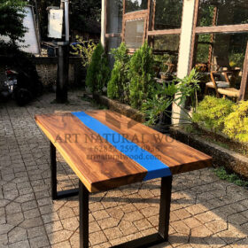 meja resin kayu solid trembesi kaki besi-meja epoxy kayu solid trembesi