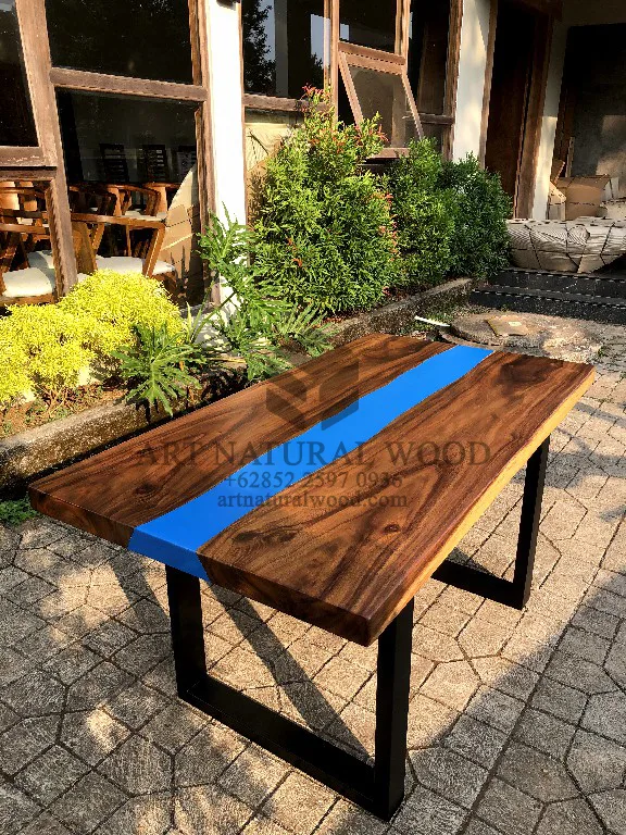 meja resin kayu solid trembesi kaki besi-meja epoxy kayu solid trembesi