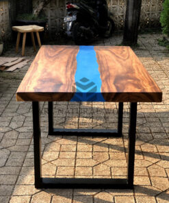 meja resin kayu solid trembesi kaki besi-meja epoxy kayu solid trembesi