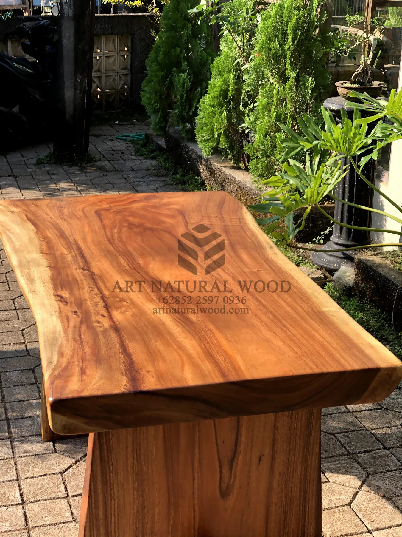 meja makan kayu utuh desain minimalis-meja makan kayu trembesi solid