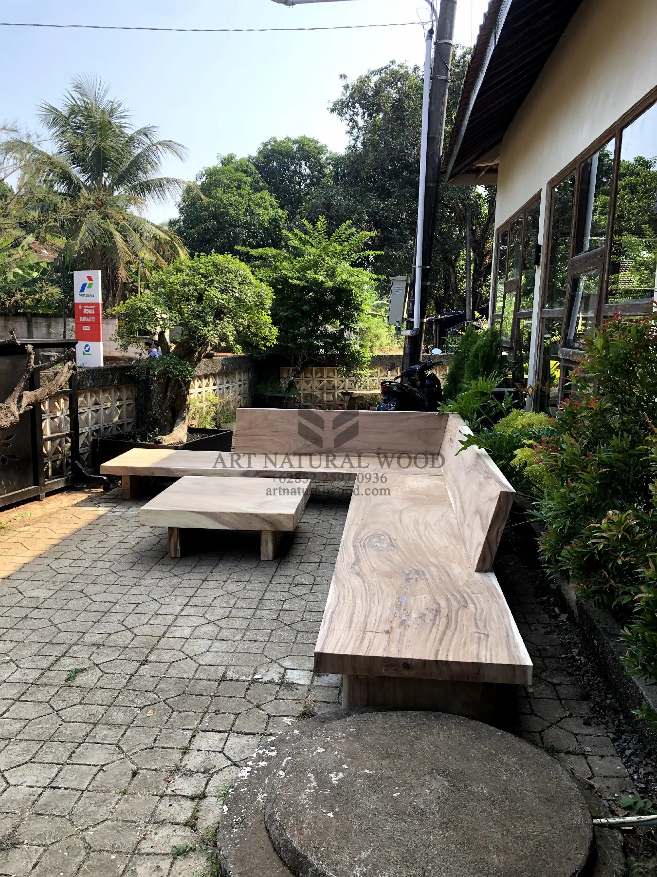 sofa cafe panjang kayu trembesi solid-sofa leter l besar-sofa outdoor besar