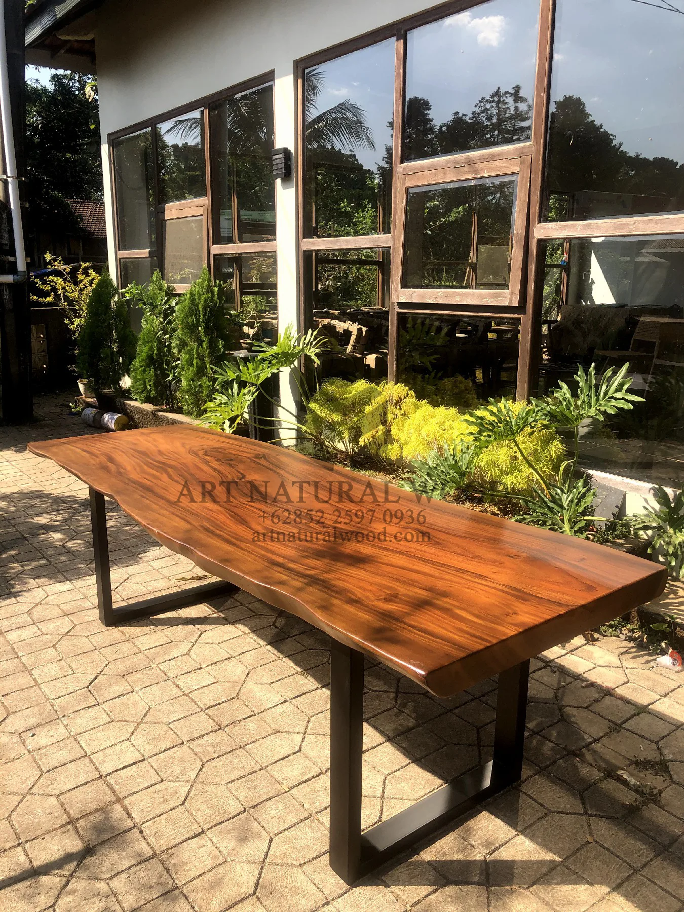 meja trembesi solid besar minimalis kaki besi