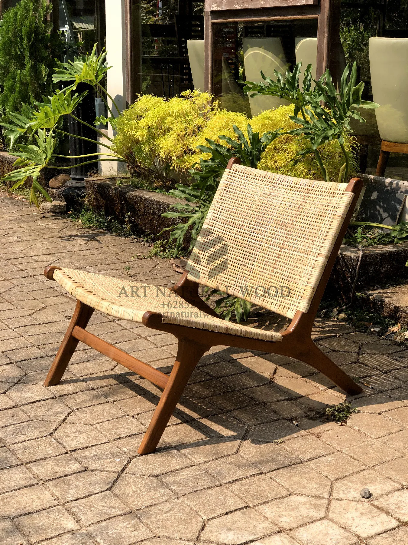 kursi santai teras rotan-kursi terras minimalis modern-kursi rotan teras kayu jati