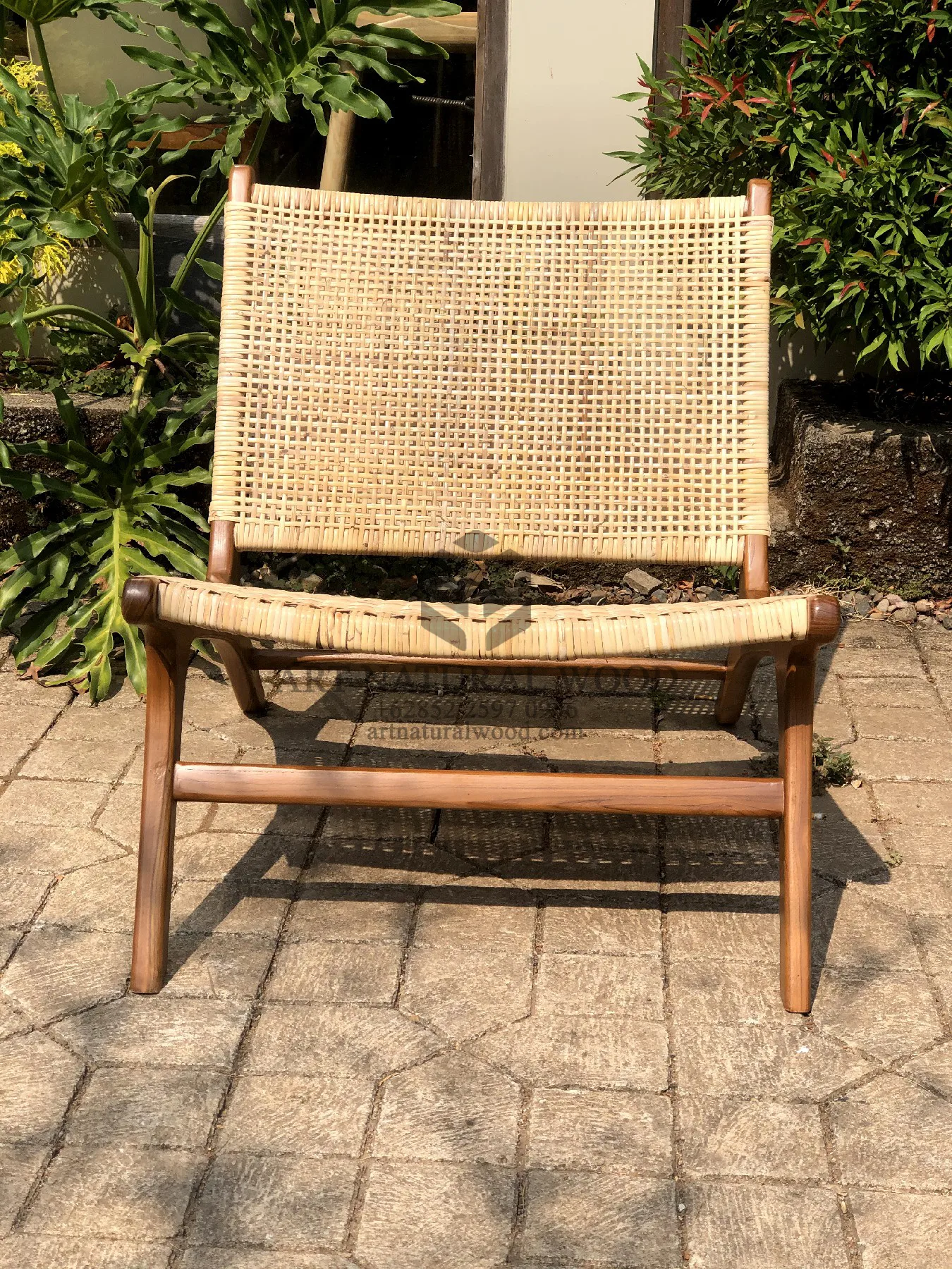 kursi santai teras rotan-kursi terras minimalis modern-kursi rotan teras kayu jati