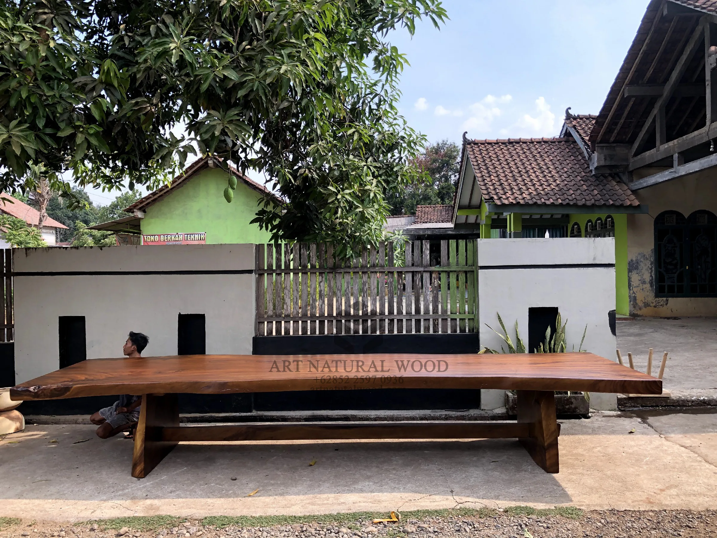 meja kayu besar solid papan 1 lembar utuh-meja meeting kayu ukuran besar